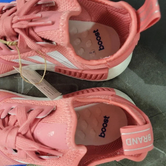 Adidas NMD R1 - Picture 7 of 12